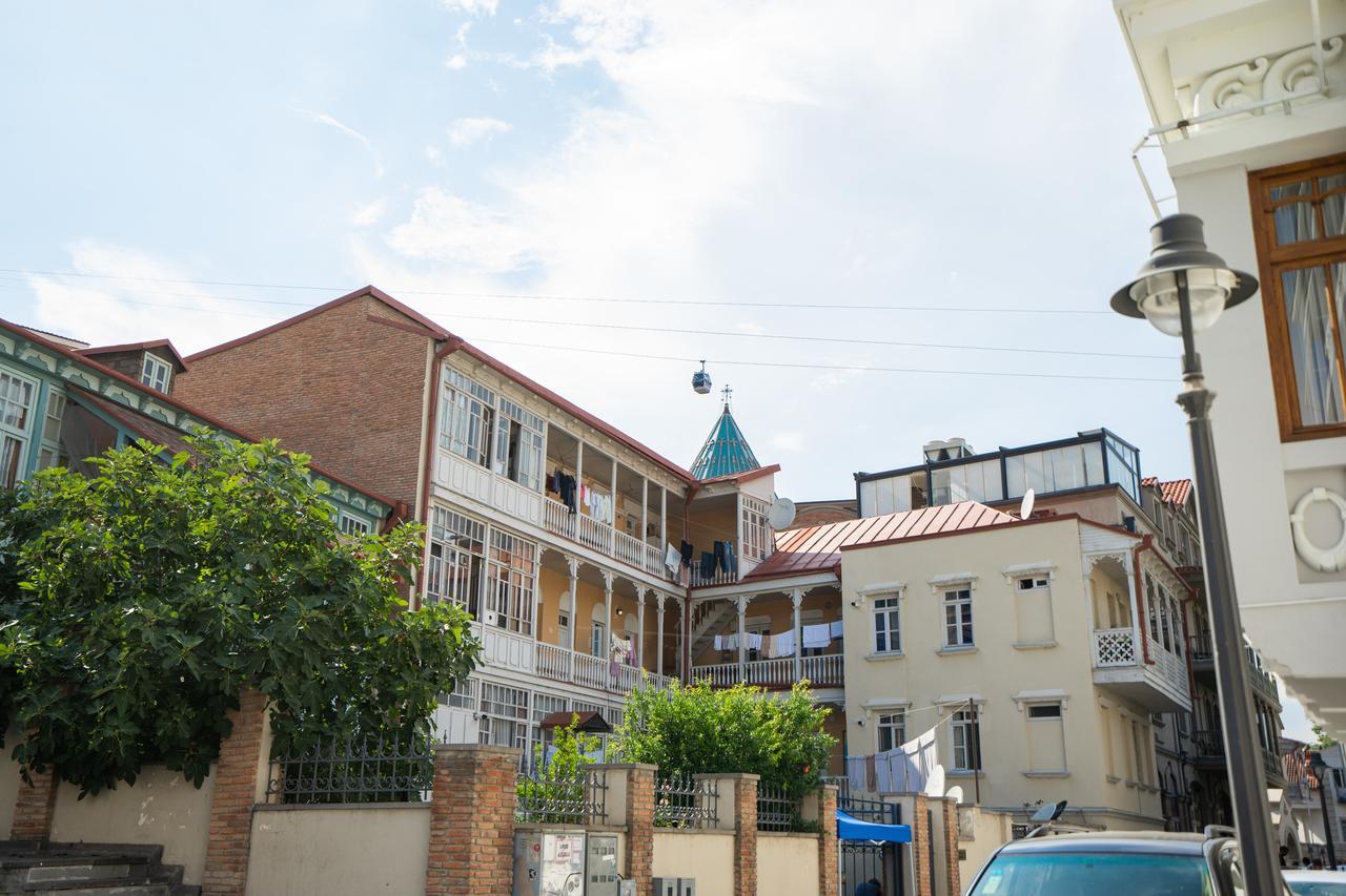Old Town Apartment *